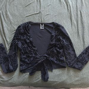 Black velvet front tie top.